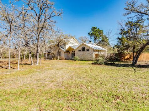 119 Briarwood Lane Elgin TX 78621