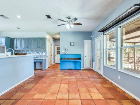 119 Briarwood Lane Elgin TX 78621