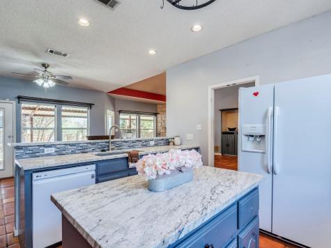 119 Briarwood Lane Elgin TX 78621