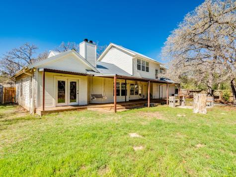 119 Briarwood Lane Elgin TX 78621