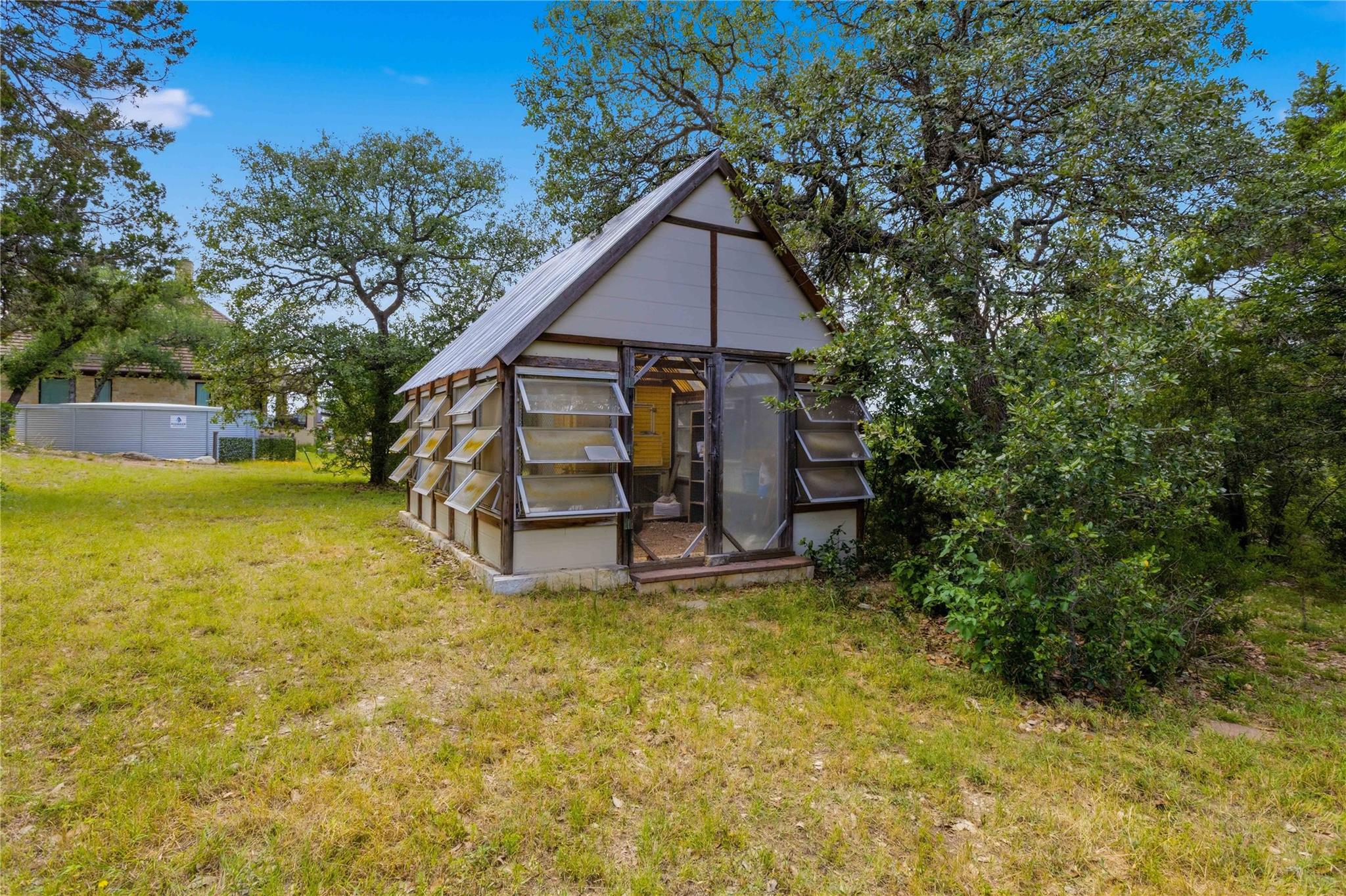 8122 Lime Creek Road Volente TX 78641