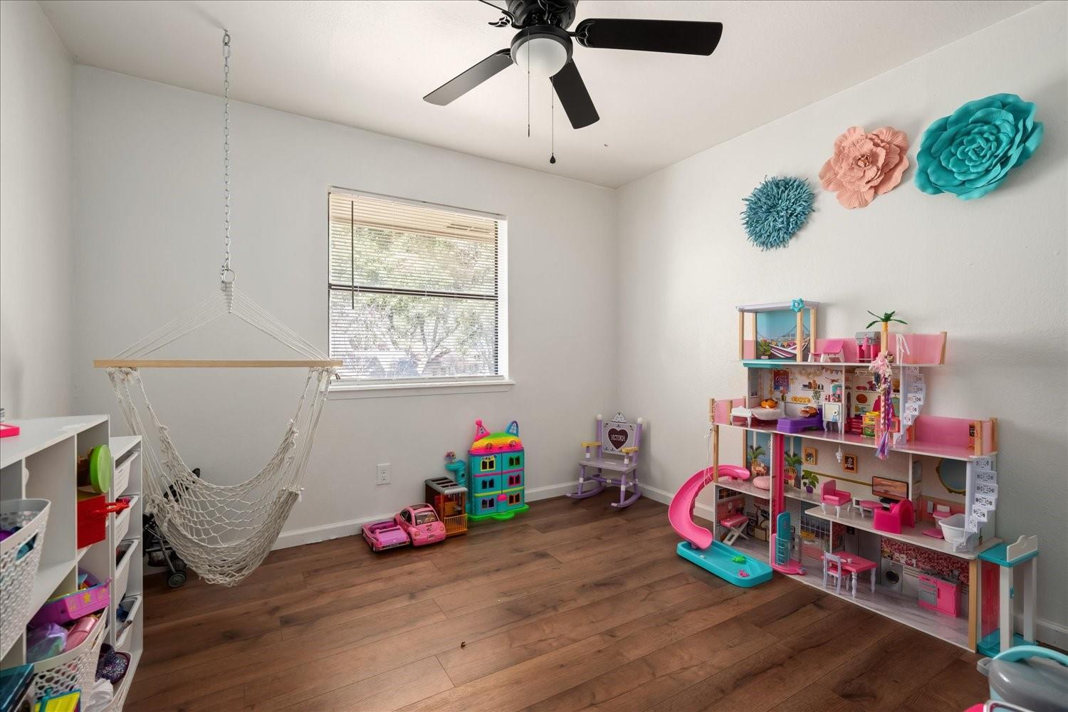 422 Connolly Circle W Lockhart TX 78644