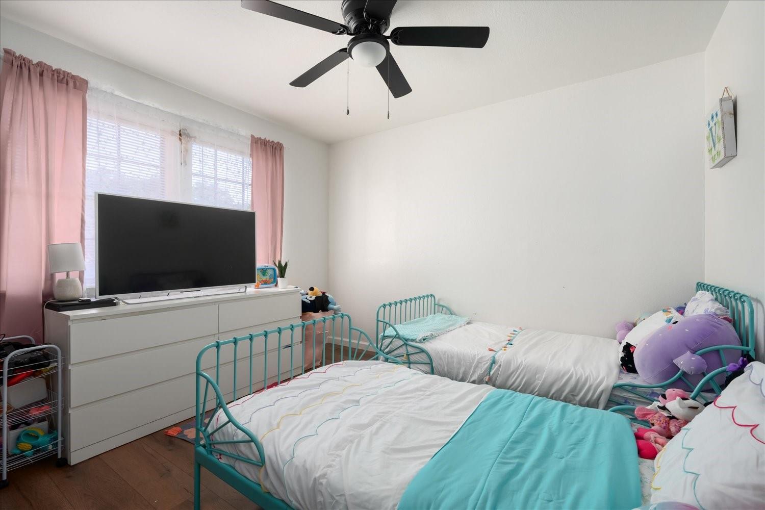 422 Connolly Circle W Lockhart TX 78644