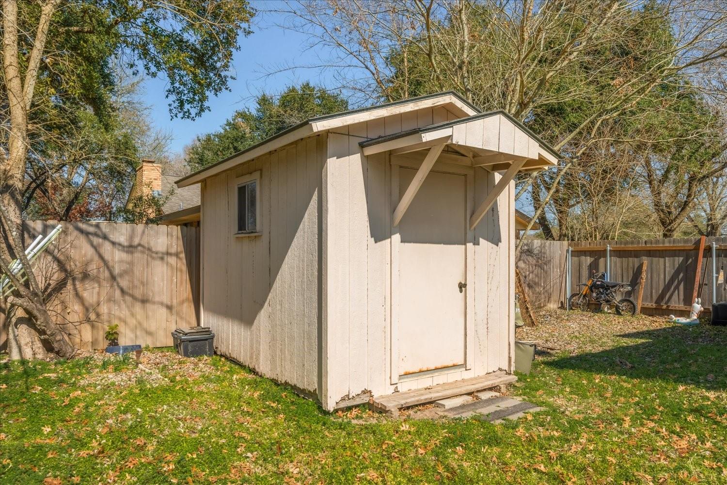 422 Connolly Circle W Lockhart TX 78644