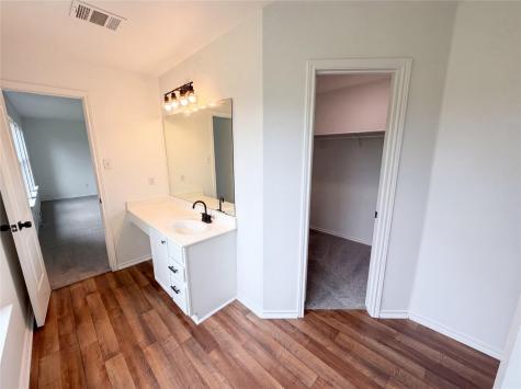 5406 S Hearsey Drive Austin TX 78744