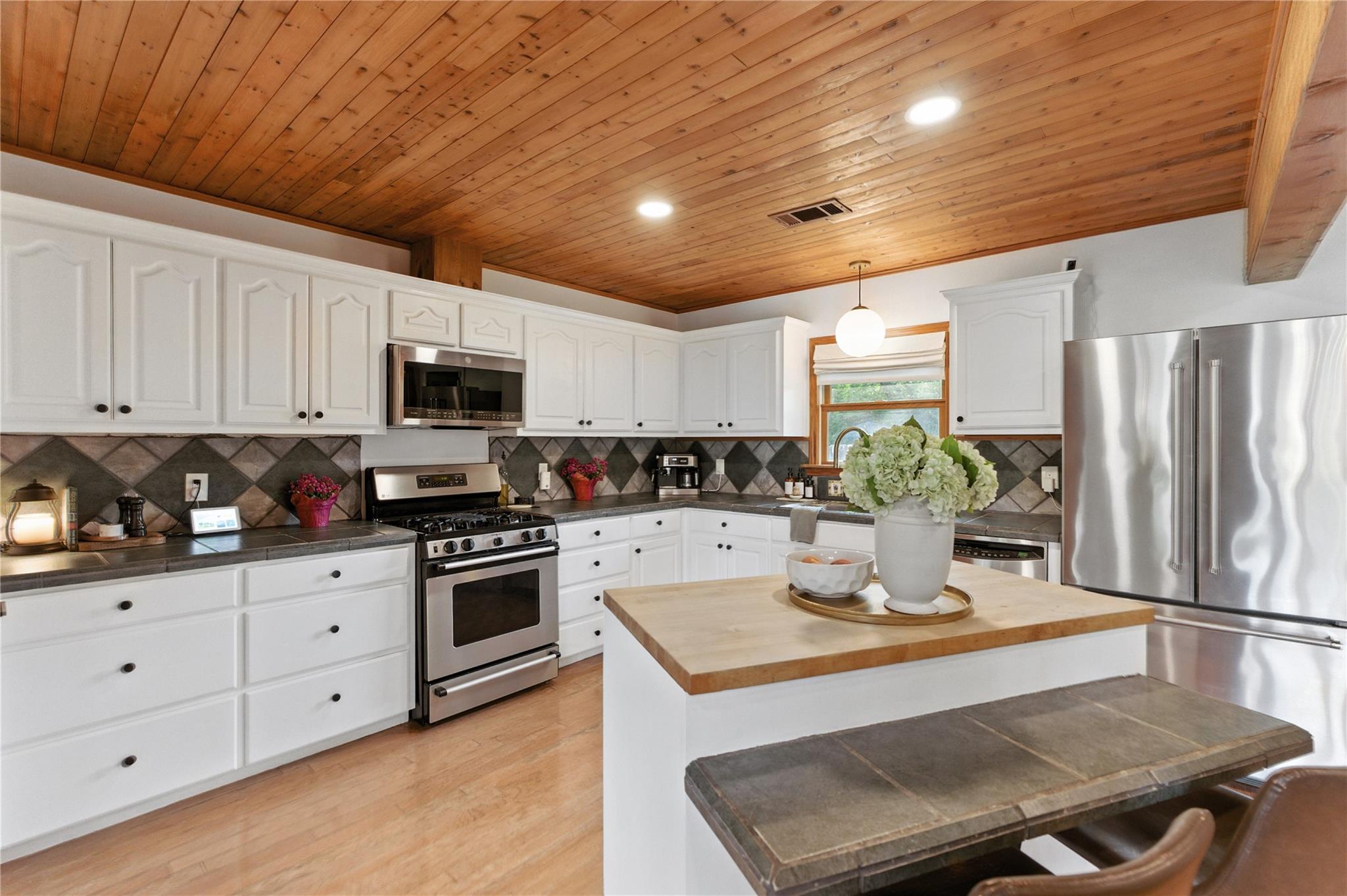 11103 Lakeside Drive Jonestown TX 78645