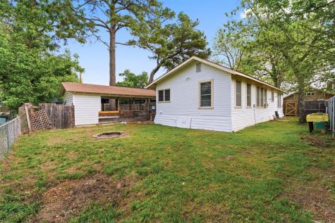 407 Westward Street Rockdale TX 76567