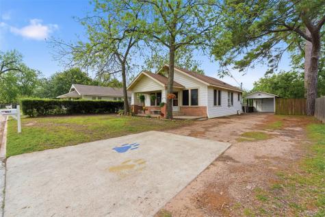 407 Westward Street Rockdale TX 76567