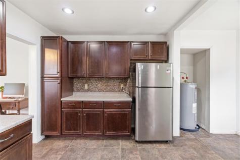 407 Westward Street Rockdale TX 76567