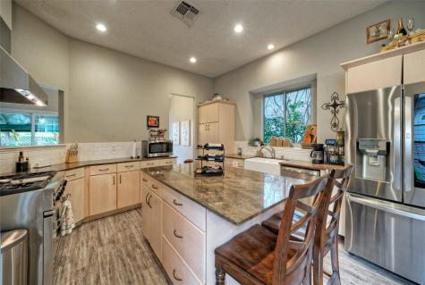 8105 Elkhorn Mountain Trail Austin TX 78729