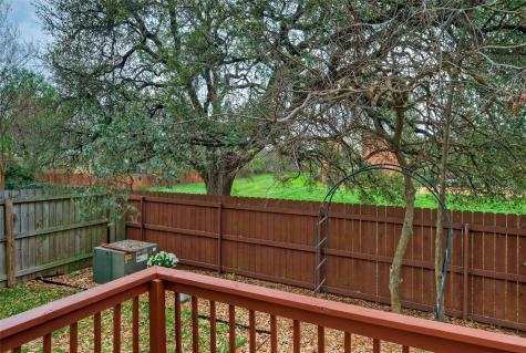 8105 Elkhorn Mountain Trail Austin TX 78729