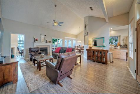 8105 Elkhorn Mountain Trail Austin TX 78729