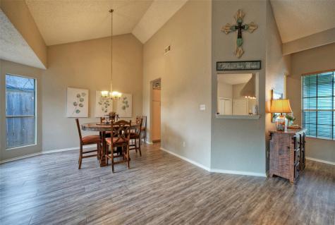 8105 Elkhorn Mountain Trail Austin TX 78729
