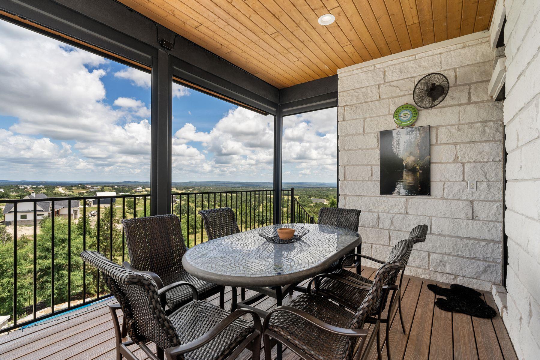 115 Trophy Oak Point Fredericksburg TX 78624
