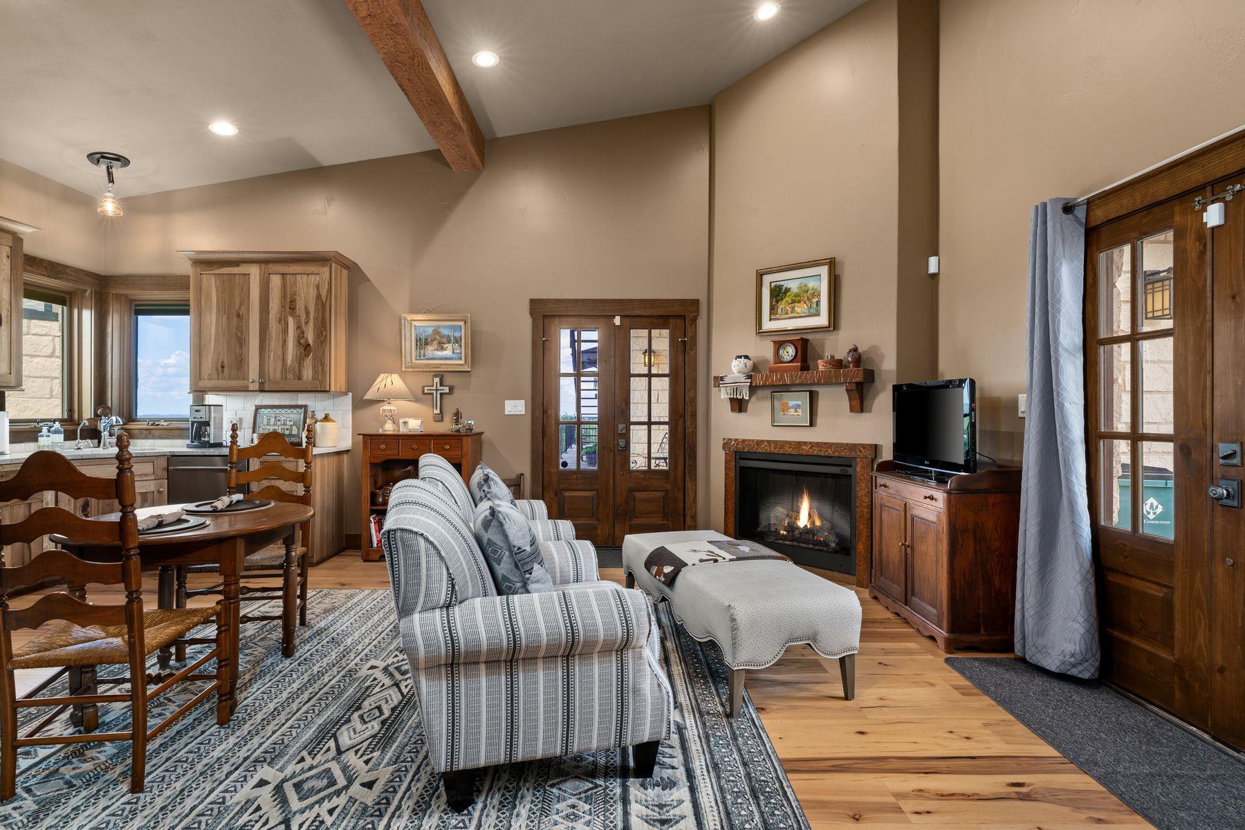 115 Trophy Oak Point Fredericksburg TX 78624