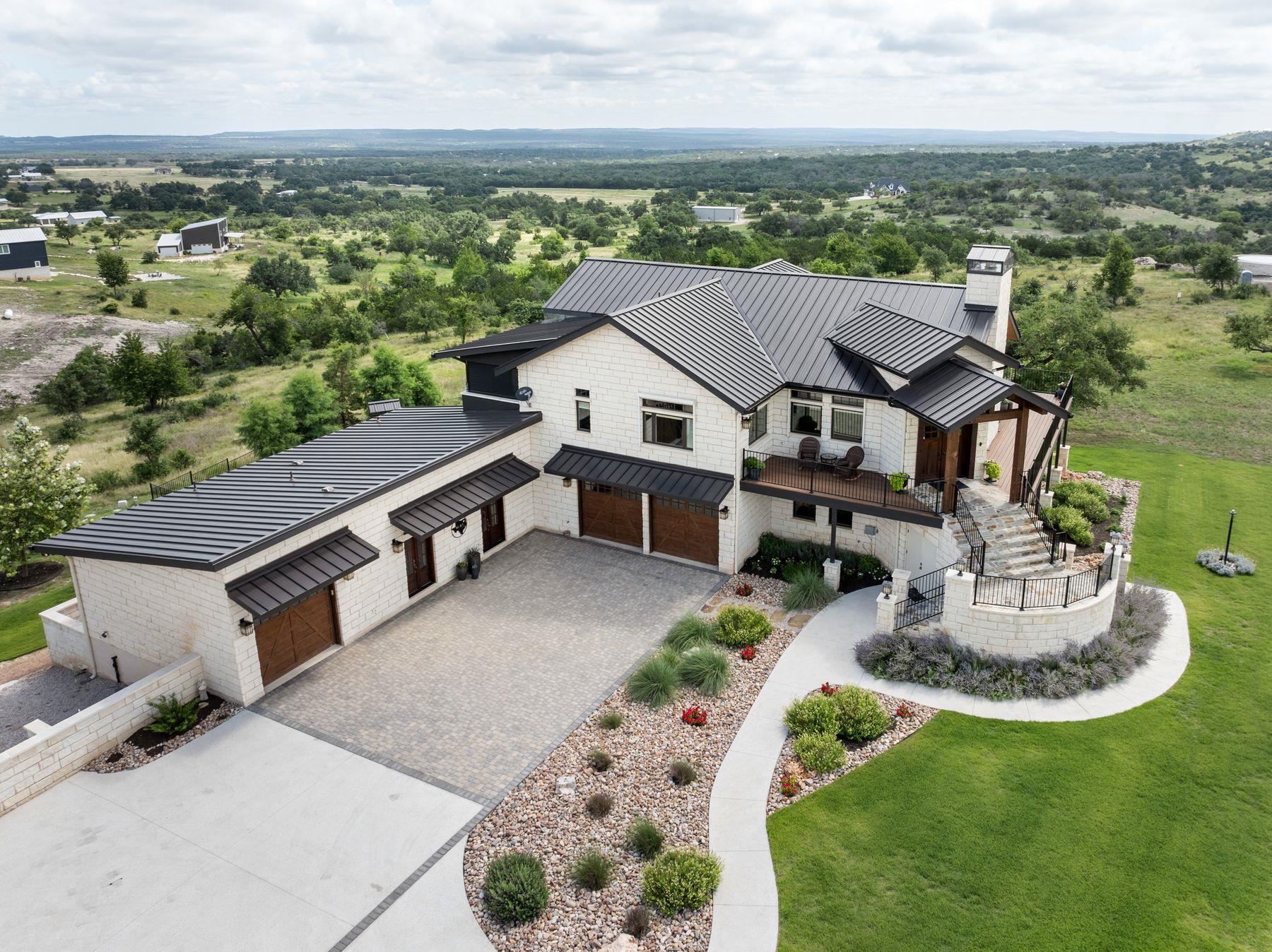 115 Trophy Oak Point Fredericksburg TX 78624