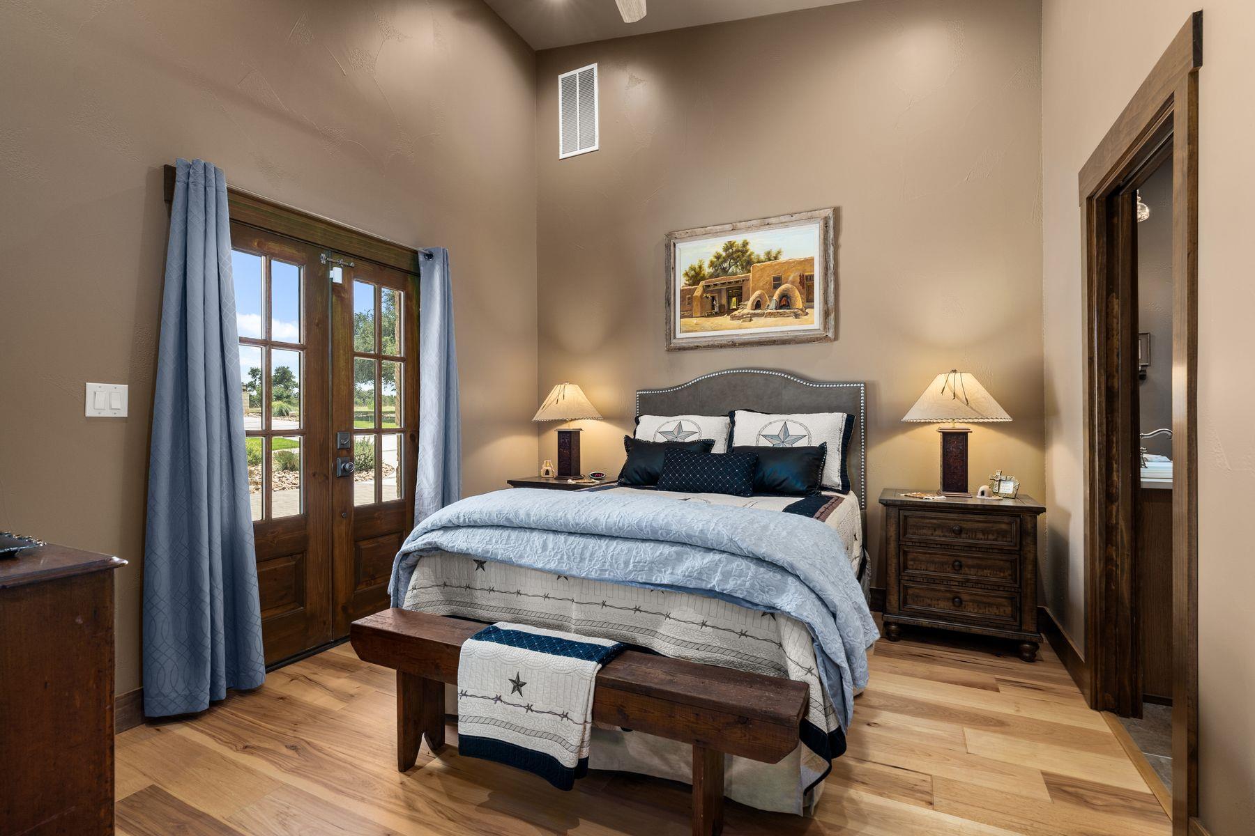 115 Trophy Oak Point Fredericksburg TX 78624