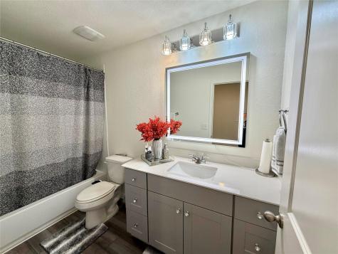 205 Waterbuck Loop Hutto TX 78634
