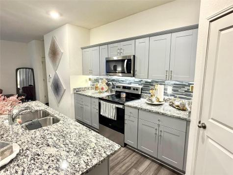 205 Waterbuck Loop Hutto TX 78634
