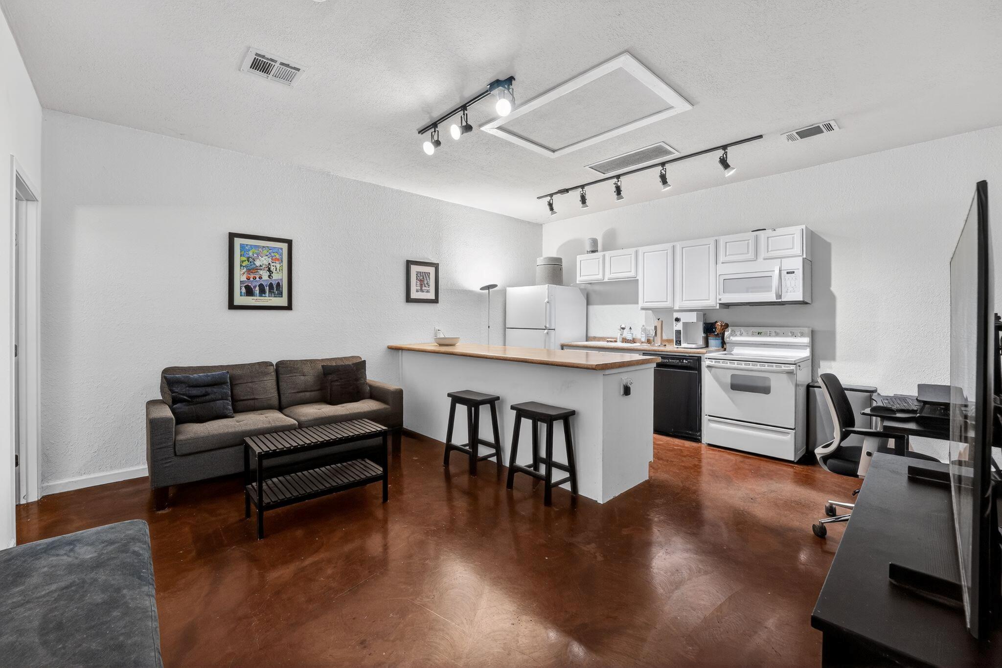 2401 De Soto Drive Austin TX 78733