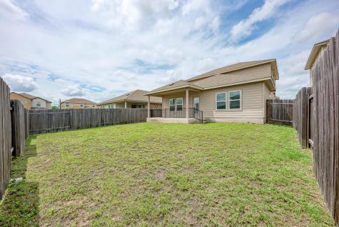 1019 Round Bale Road Hutto TX 78634