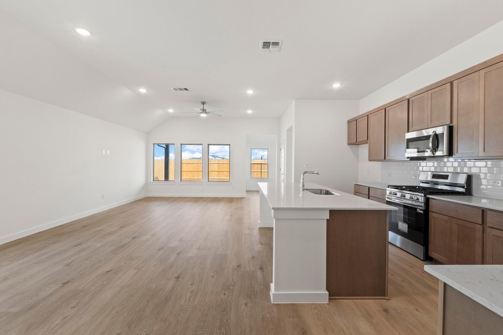 104 Malibu Hutto TX 78634