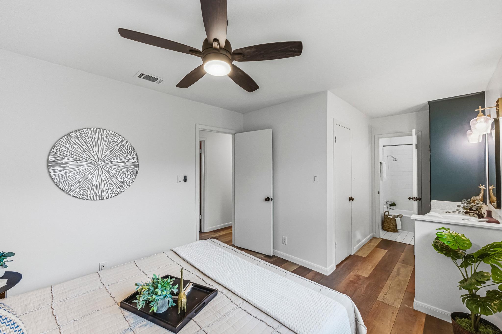 5613 Jacaranda Drive Austin TX 78744