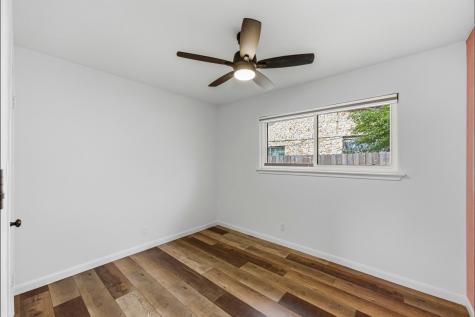 5613 Jacaranda Drive Austin TX 78744