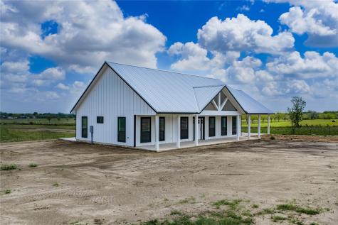 9391 Hajovsky Road La Grange TX 78945