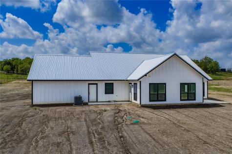 9391 Hajovsky Road La Grange TX 78945