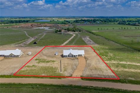 9391 Hajovsky Road La Grange TX 78945