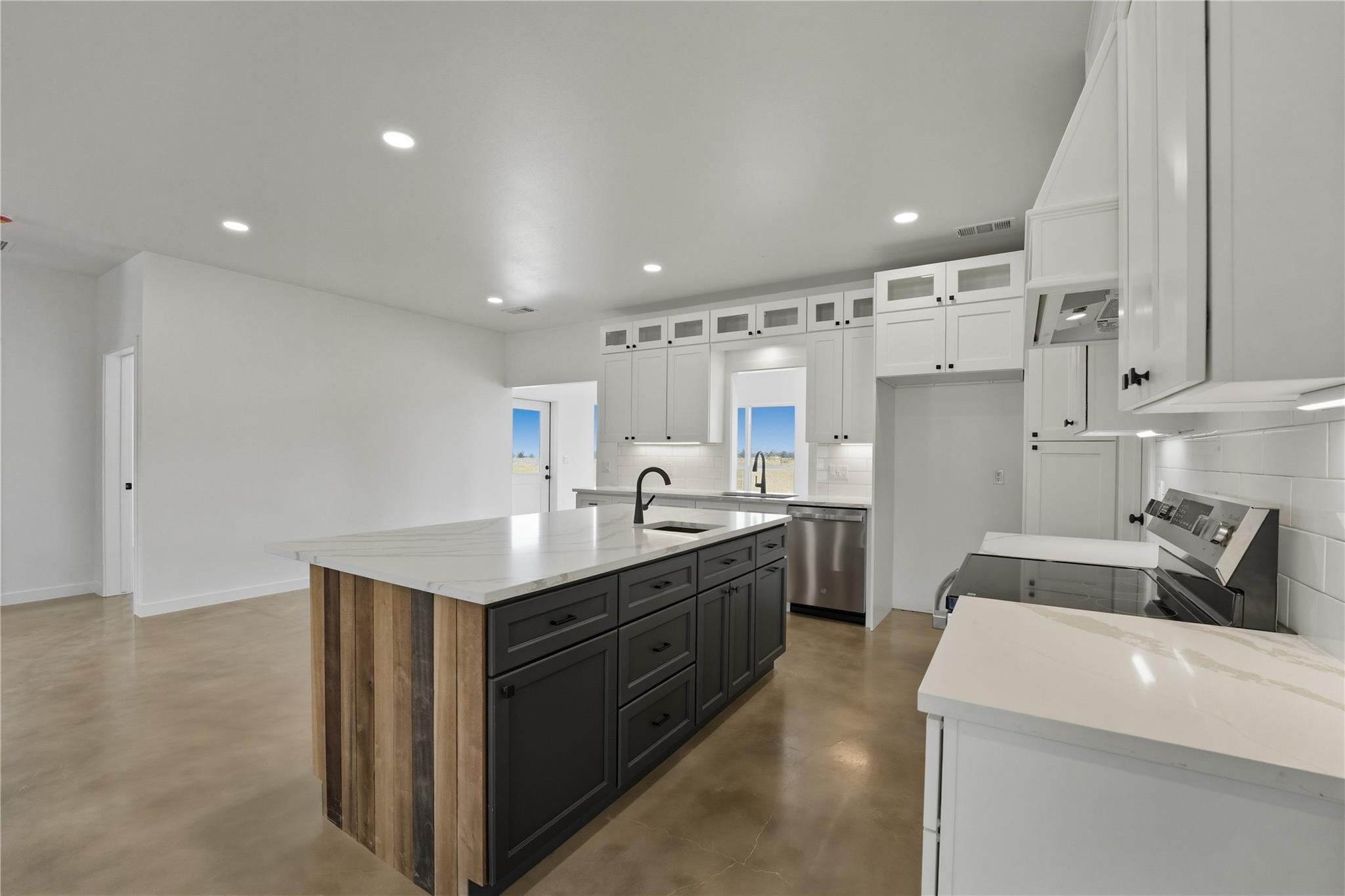 9391 Hajovsky Road La Grange TX 78945