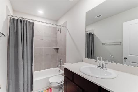 516 Longmount Cove Liberty Hill TX 78642