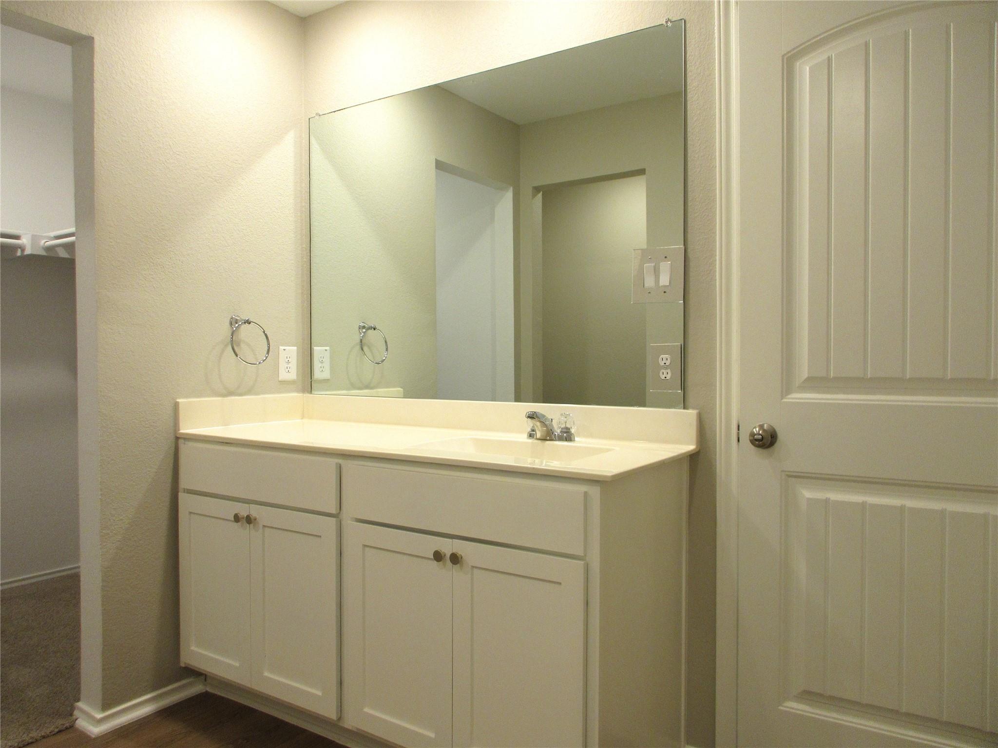 205 Granary Drive Kyle TX 78640