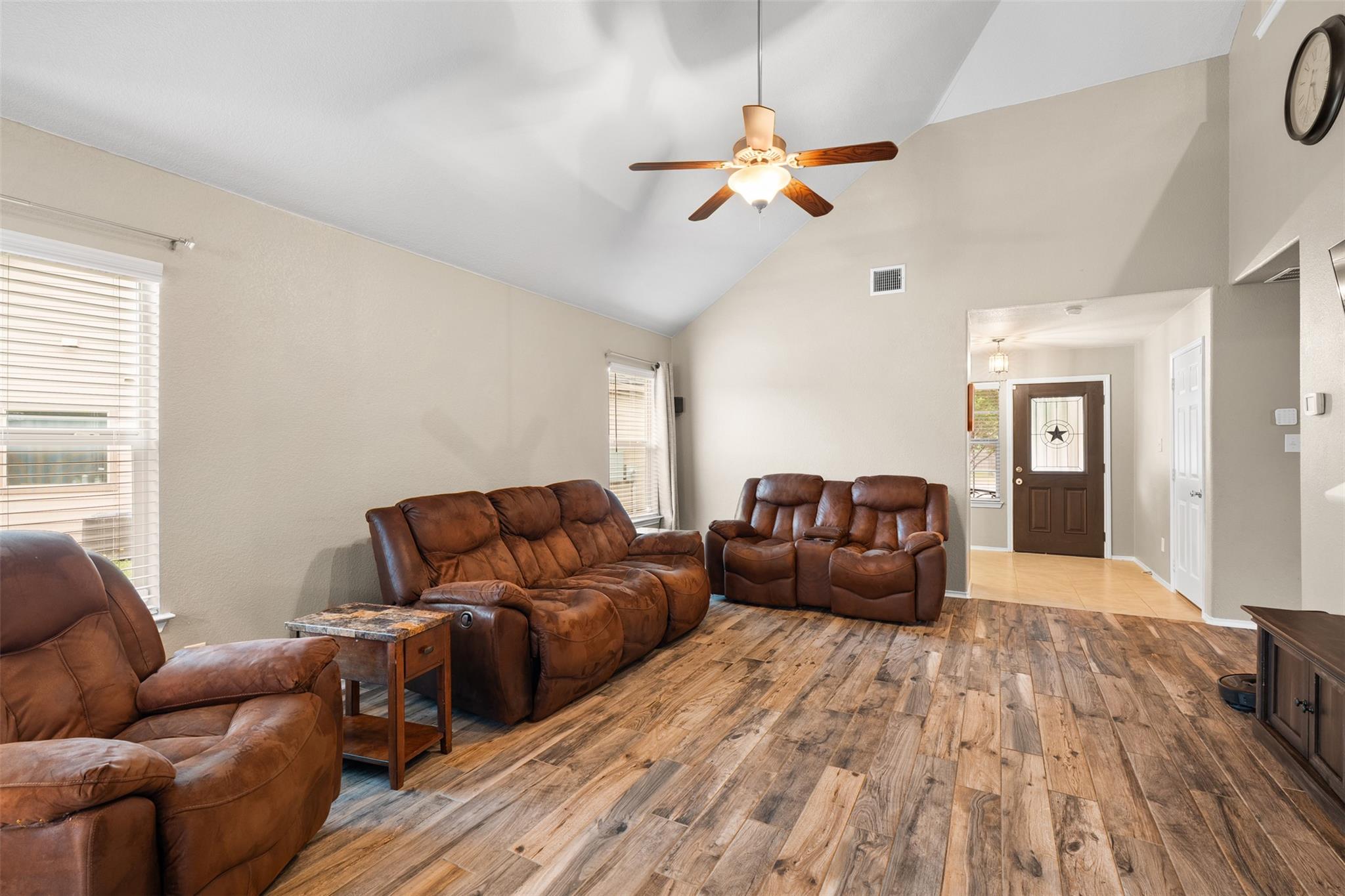 137 Barn Owl Loop Leander TX 78641