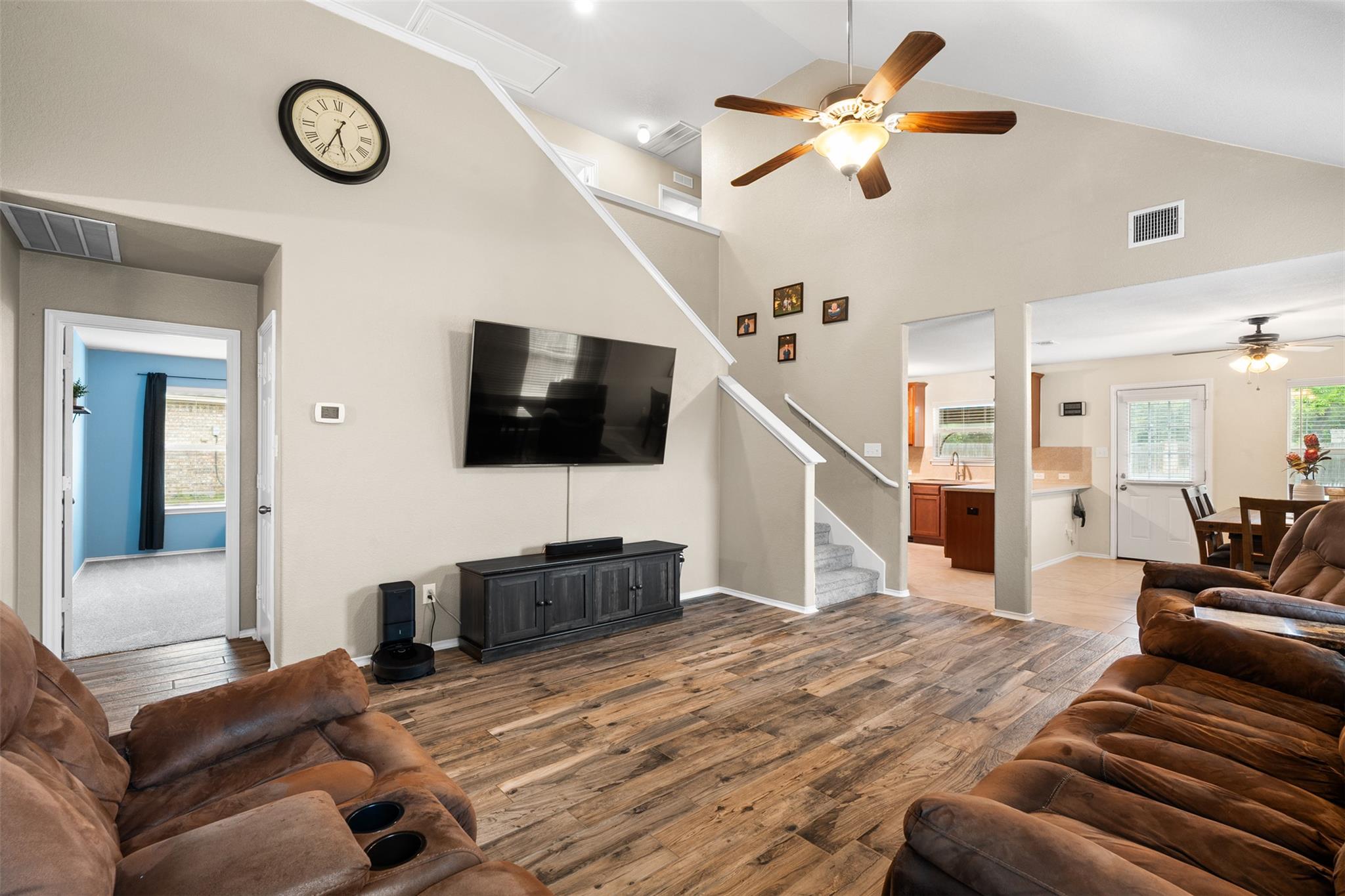 137 Barn Owl Loop Leander TX 78641