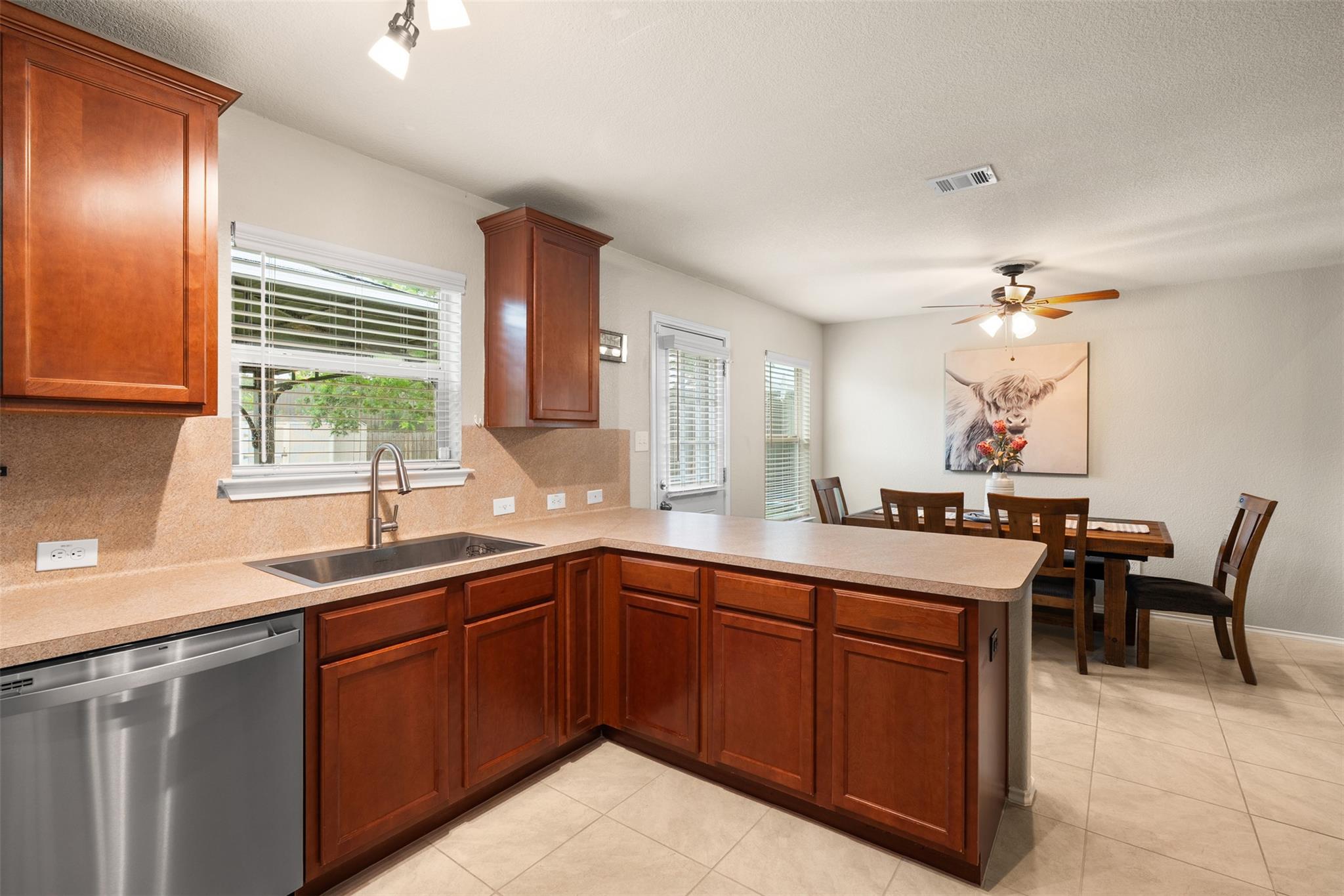 137 Barn Owl Loop Leander TX 78641