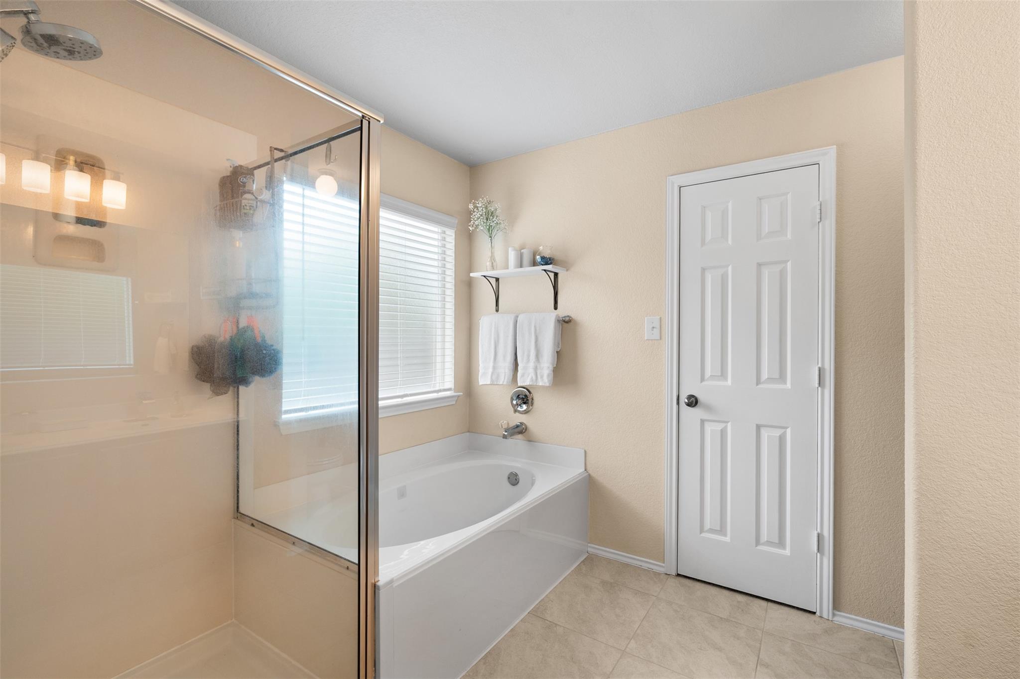 137 Barn Owl Loop Leander TX 78641