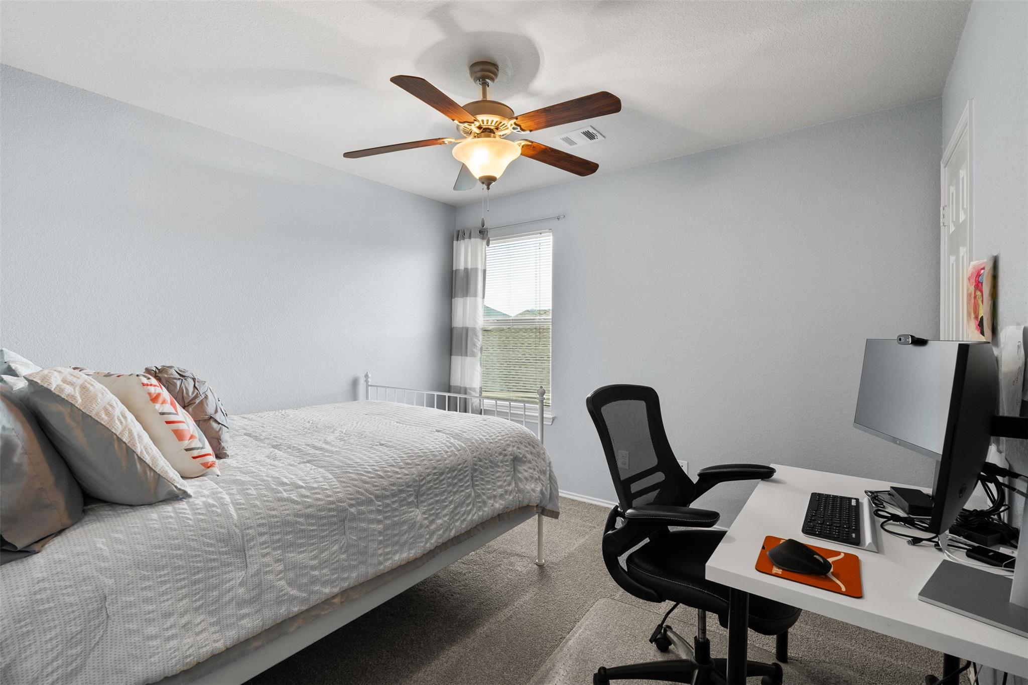 137 Barn Owl Loop Leander TX 78641