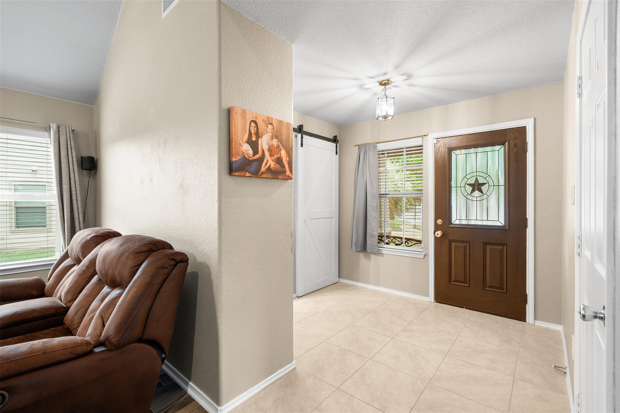 137 Barn Owl Loop Leander TX 78641