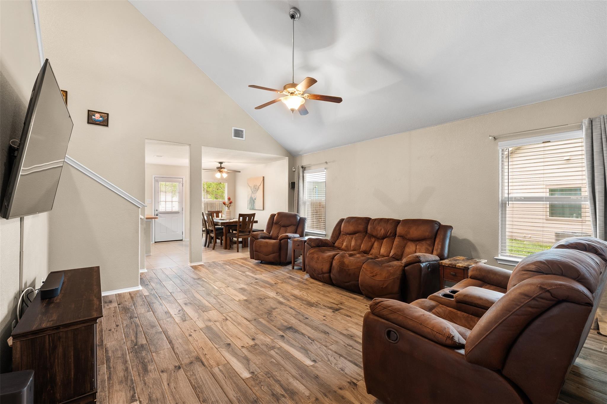 137 Barn Owl Loop Leander TX 78641