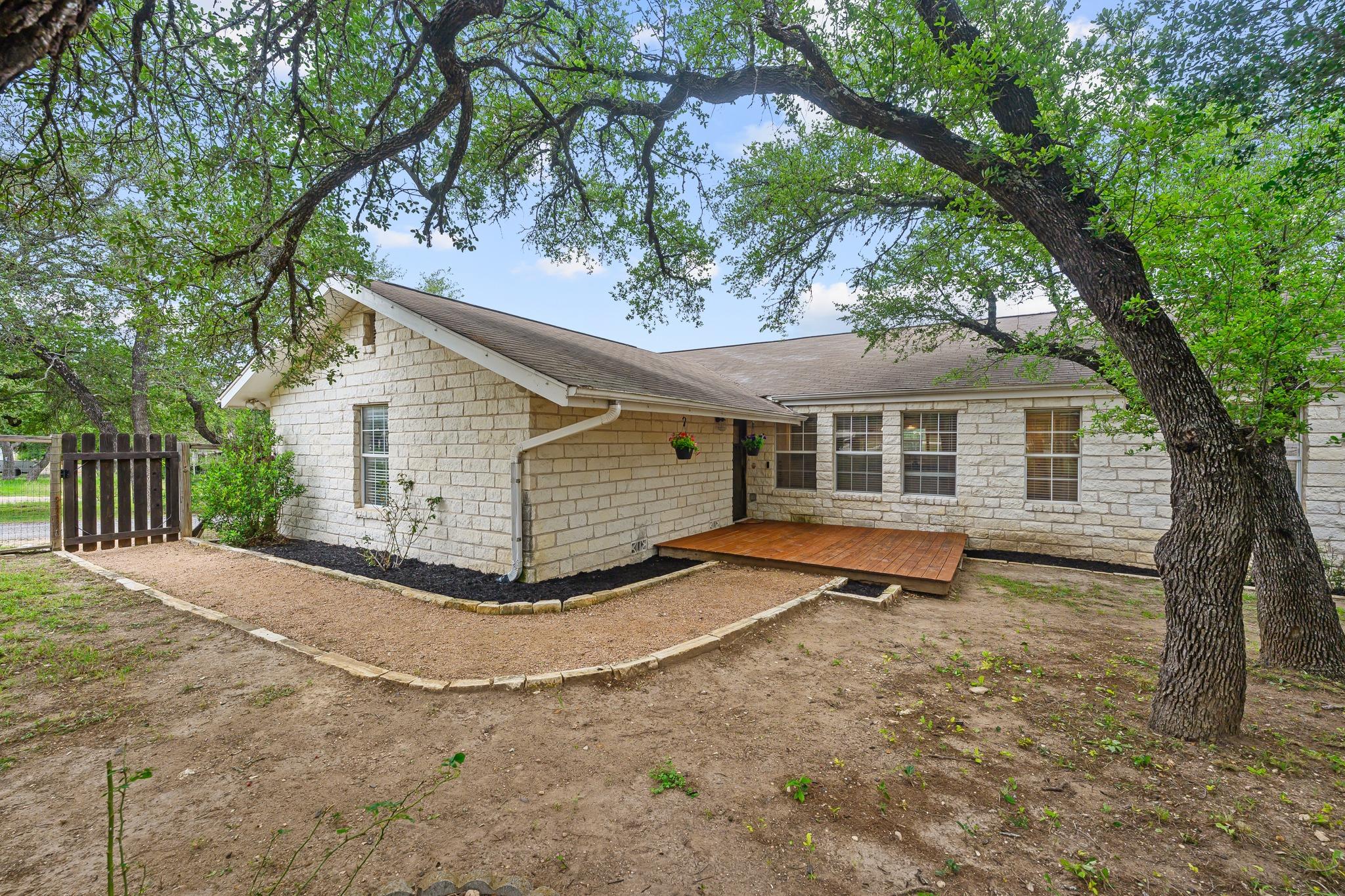 2110 Spring Valley Drive Dripping Springs TX 78620