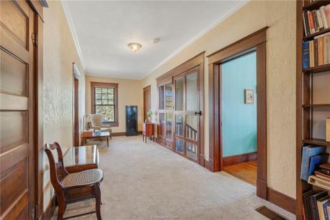 501 W Buck Street Caldwell TX 77836