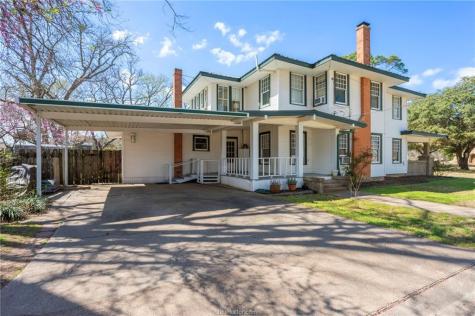 501 W Buck Street Caldwell TX 77836