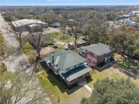 501 W Buck Street Caldwell TX 77836
