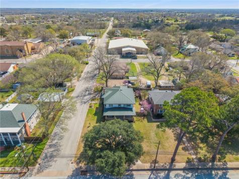 501 W Buck Street Caldwell TX 77836