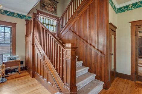 501 W Buck Street Caldwell TX 77836