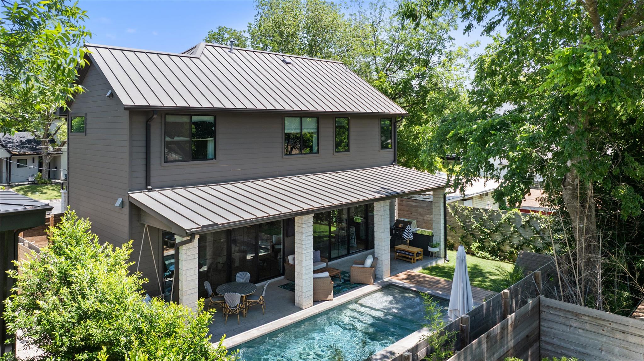 2107 Peach Tree Street Austin TX 78704