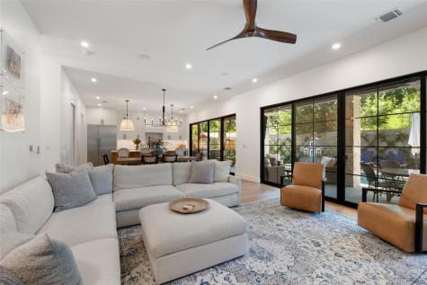 2107 Peach Tree Street Austin TX 78704