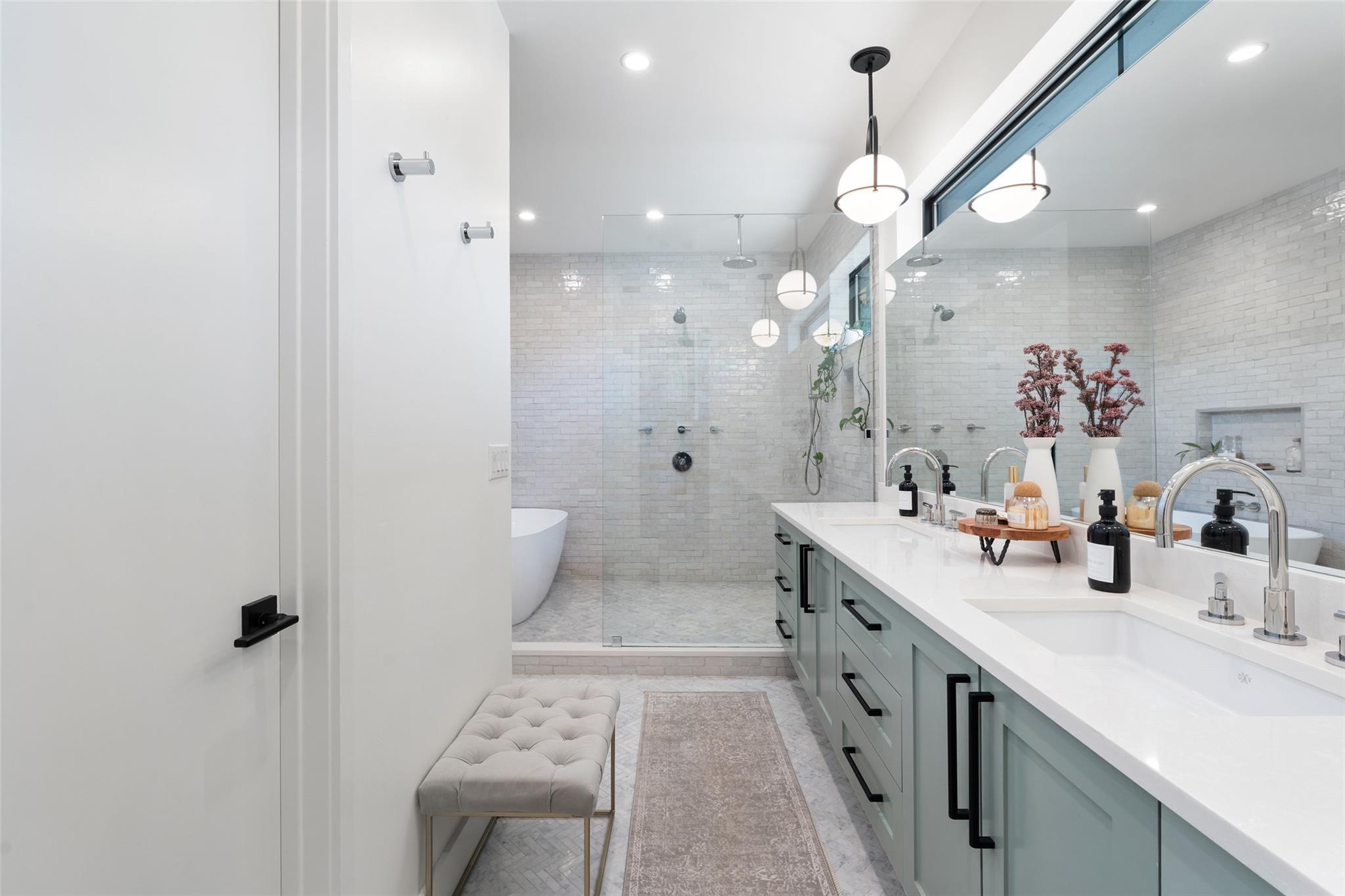 2107 Peach Tree Street Austin TX 78704